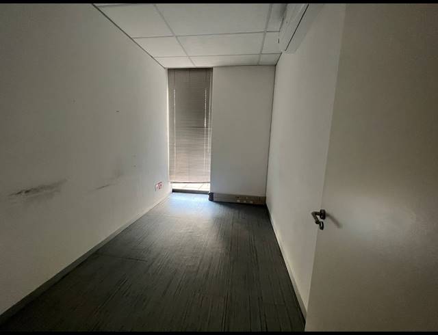 433M² OFFICE TO LET IN ILLOVO